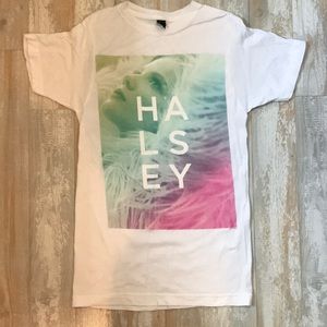 Halsey T-shirt size XS